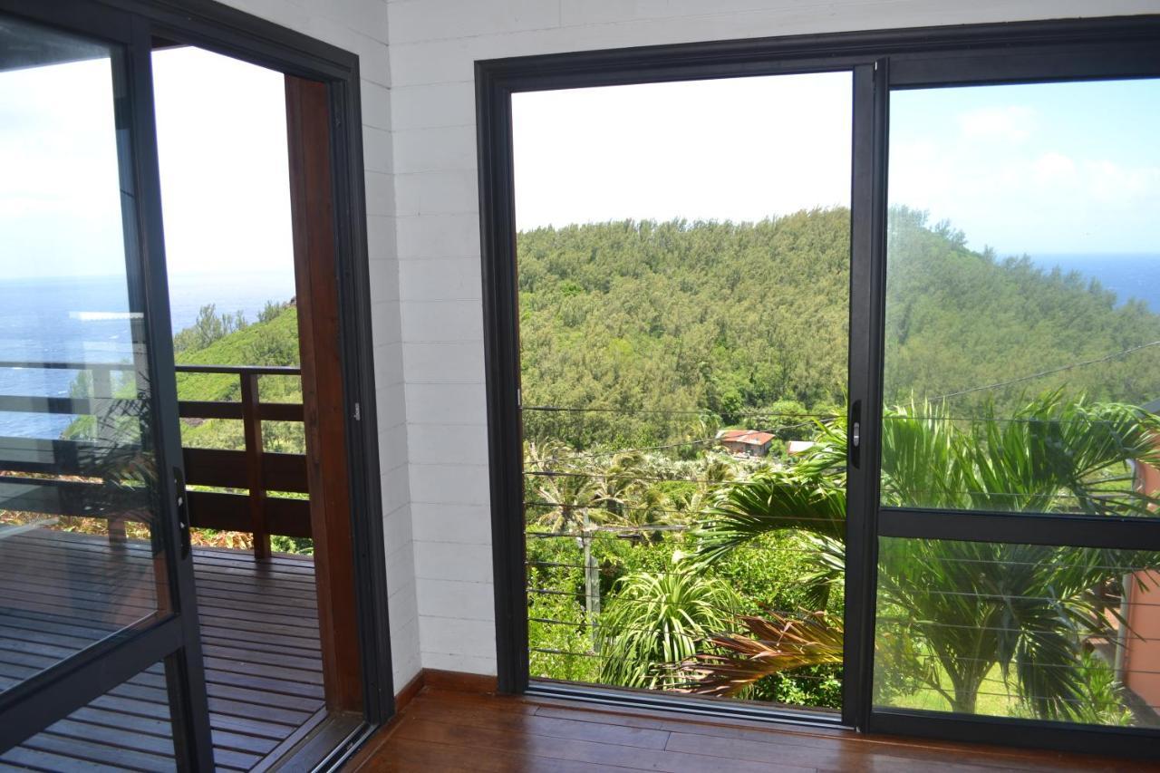 Villa Atypique Le Chat Perche De Grand Anse Petite Île 外观 照片