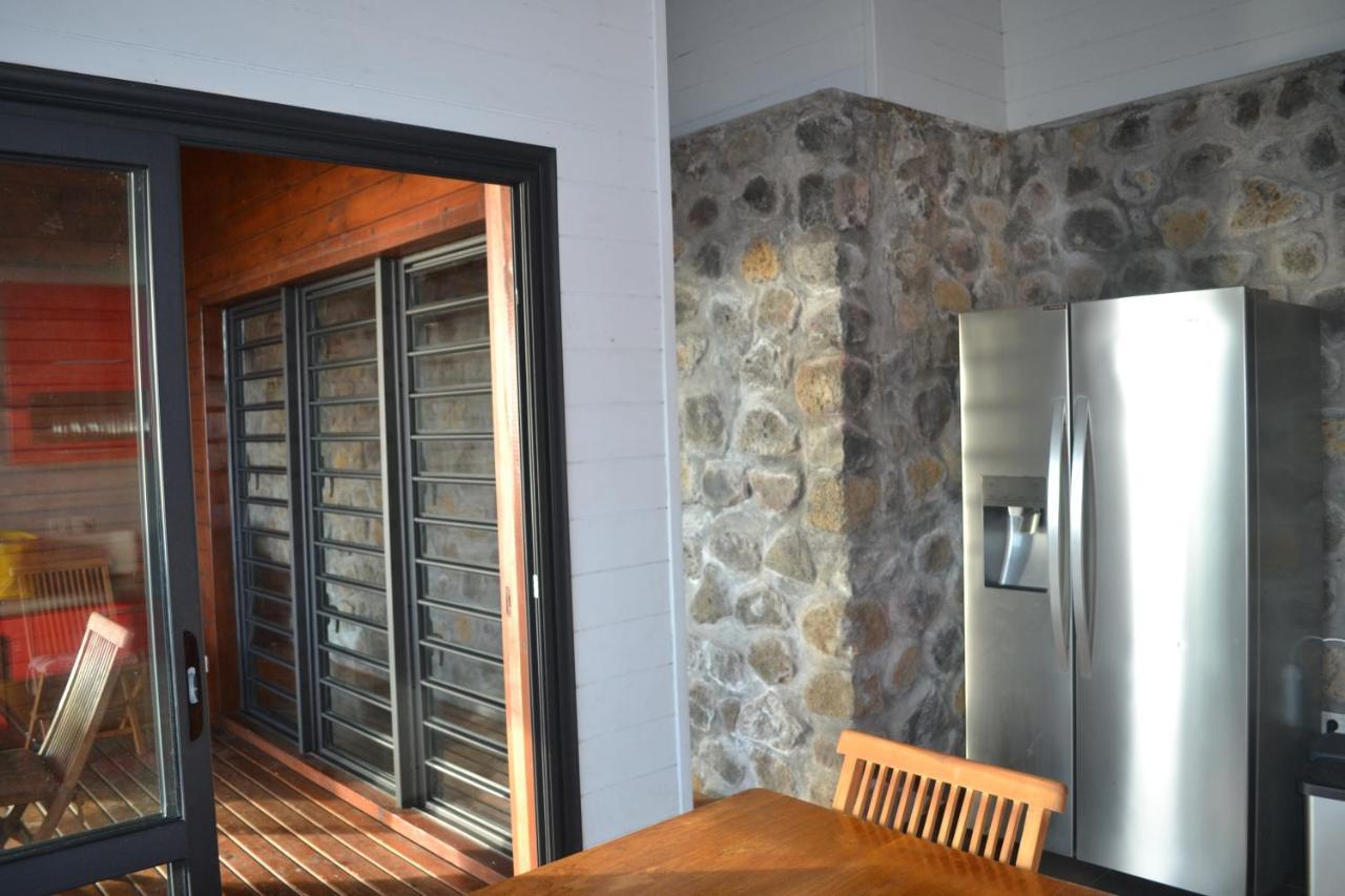 Villa Atypique Le Chat Perche De Grand Anse Petite Île 外观 照片