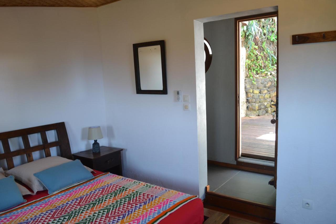 Villa Atypique Le Chat Perche De Grand Anse Petite Île 外观 照片