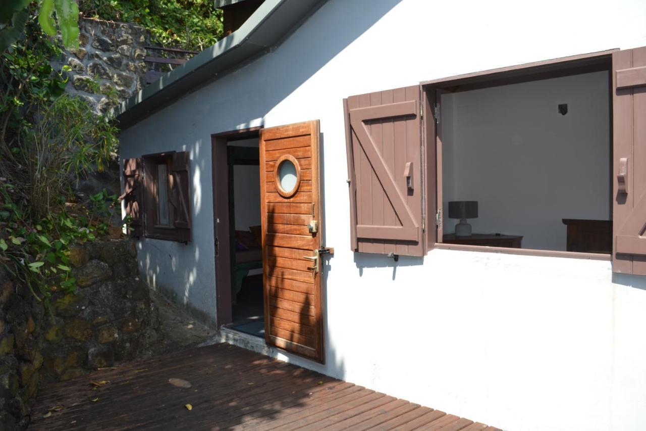 Villa Atypique Le Chat Perche De Grand Anse Petite Île 外观 照片